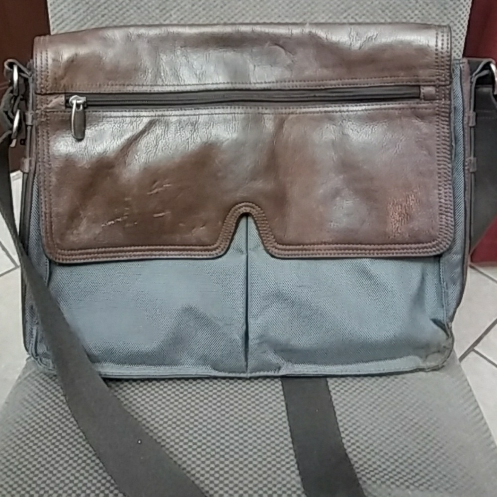 Authentic Fossil Laptop/Messanger bag